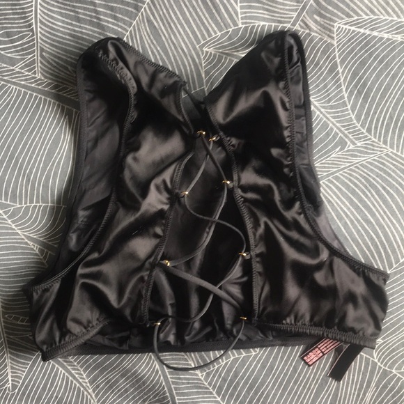 NWT Victoria’s Secret bralette - Picture 3 of 4